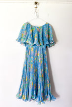 Load image into Gallery viewer, 1970s Blue Floral Pleated Flutter Dress / XSmall - Small