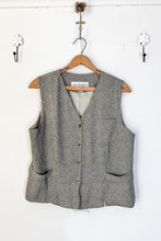 Load image into Gallery viewer, 1990s Light Grey Patterned Vest / Medium - Large
